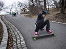 Světový rekord dokonce atakoval hranici 130 kilometrů v hodině. Jeho držitelem