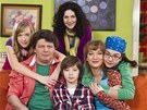 Hlavn� hrdinov� nov�ho sitcomu Helena v �ele se Sandrou Pogodovou, Leo�em Nohou...