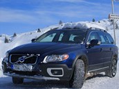 POHODOV� V�JEZD. Zat�mco ostatn� auta pot�ebovala na strm� v�jezdy do