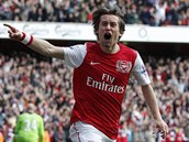 Kapitán české fotbalové reprezentace Tomáš Rosický podává v dresu Arsenalu výborné výkony.