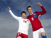 Fotbaloví reprezentanti Václav Pilař (vlevo) a Tomáš Pekhart pózovali na Fotbaloví reprezentanti Václav Pilař (vlevo) a Tomáš Pekhart pózovali na