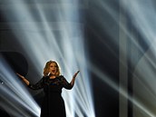 Adele na ud�len� Brit Awards (21. �nora 2012)