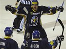 Kladensk� kapit�n Pavel Patera (�elem) se raduje z g�lu.