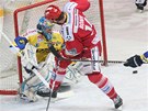 T�ineck� �to�n�k Radek Bonk se sna�� te�� p�ekonat zl�nsk�ho brank��e Jakub