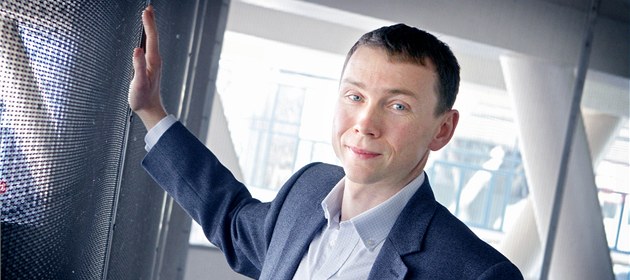 Dobře fungující firma může dělat spoustu užitečných věcí. "Když máte větší organizaci, máte možnost hýbat více věcmi. Papirius a dnes Office Depot sází stromy, vysadili jsme jich kolem 350 tisíc," říká Petr Sýkora.