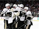 Hr��i Pittsburghu slav� g�l na led� NY Rangers.