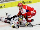 TEN N�M NEUBL͎�. Franti�ek Pt��ek z �esk�ch Bud�jovic se kl�n� nad Jaroslavem