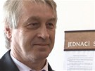 Josef Rycht�� u rozvodov�ho soudu (19. b�ezna 2012)