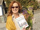 D�rek pro oslavenkyni Simonu Sta�ovou od ostravsk�ho �t�bu �esk� televize,