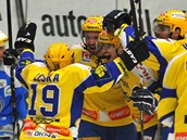 Hokejisté Zlína slaví v pátém čtvrtfinálovém zápase extraligového play off gól