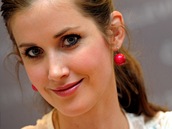 Herci Jana Bern�kov� a Pavel Zedn��ek 13. b�ezna v Praze p�edstavili bonusov�
