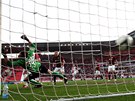 VYROVNÁNÍ V DERBY. Slávistický náhradník Berkovec p�edvedl v derby se Spartou v...