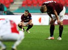 DVOUBODOVÁ ZTRÁTA. Fotbalisté Sparty po remíze se Slavií v�d�li, �e dva body...