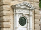 Hlavn� stavitel �eleznice, Karl von Ghega, se do�kal monument�ln�ho pam�tn�ku u...