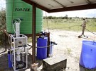 Vrt�n� studny u vesnice Molapo v Kalahari