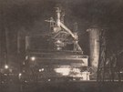 Vysok� pece v noci v roce 1930.