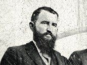 Fotografie nejspíše pořízená mezi roky 1855 až 1860 zobrazuje doktora Longa při (jen inscenované) operaci s použitím éteru. Kromě roku pořízení nevíme přesně ani to, kdo z mužů na fotografii je Crawford Long.
