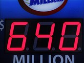 JACKPOT PADL. V americk� loterii Mega Millions padl nejvy��� jackpot v historii