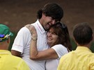 SLZY �LEVY. Bubba Watson v n�ru�� matky bezprost�edn� po triumfu na Masters. 