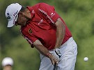 �TOK. Angli�an Lee Westwood se sna�� dot�hnout na nejlep�� ve fin�lov�m kole