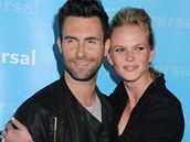 Je�t� letos v lednu vypadali Adam Levine a Anna V jako spokojený pár