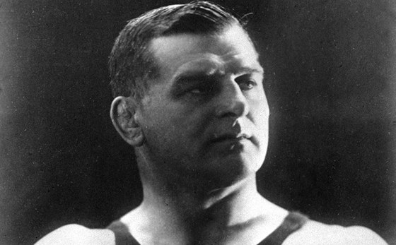 Během své amatérské dráhy měl na kontě Gustav Frištenský téměř dva tisíce Během své amatérské dráhy měl na kontě Gustav Frištenský téměř dva tisíce