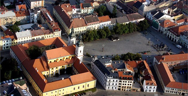 Uhersk� Hradi�t�