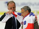 LEGENDA SLAV� NAROZENINY. Jaroslav Pouzar p�evzal od Slavom�ra Lenera pam�te�n�