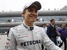 KOUKEJTE, J� JDU NA TISKOVKU! Nico Rosberg byl po sv�m premi�rov�m