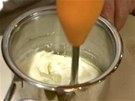 V�echny ingedience na pep�ovou om��ku rozmixujte.