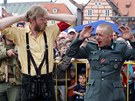 Rekonstrukce boj� o chebskou radnici p�i oslav�ch 60. v�ro�� osvobozen� Chebu. 