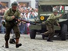 Rekonstrukce boj� o chebskou radnici p�i oslav�ch 60. v�ro�� osvobozen� Chebu. 