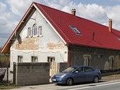 D�m v Ost�et�n�, kter� si koupila soudkyn� Jaroslava Zuskov�. 