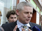 Poslanec Milan Šťovíček odstoupil z funkce místopředsedy Věcí veřejných. (18. Poslanec Milan Šťovíček odstoupil z funkce místopředsedy Věcí veřejných. (18.