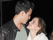 Emma Watsonová a Will Adamowicz