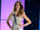 �výcarská Miss 2010 Kerstin Cooková na sout�i Miss Universe v Brazílii