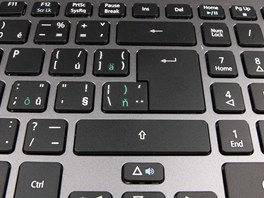 Acer M3 má z našeho pohledu poněkud nešťastně umístěné tlačítko hned u klávesy Acer M3 má z našeho pohledu poněkud nešťastně umístěné tlačítko hned u klávesy
