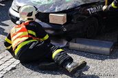 Hasiči v Hlučíně porovnali síly při vyprošťování lidí z aut