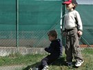 Rodi�e asi nejsou nad�en�, jezdit z hromady po zadku je obl�benou klu�i��...