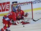 NIC NEPROJDE. Brankář českého týmu Jakub Kovář zachytal v zápase s Ruskem NIC NEPROJDE. Brankář českého týmu Jakub Kovář zachytal v zápase s Ruskem