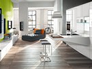 Kuchyn� Board m� velmi zaj�mav� dispozi�n� �e�en�.