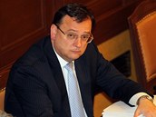 Premiér Petr Nečas při hlasování o důvěře vládě. Premiér Petr Nečas při hlasování o důvěře vládě.