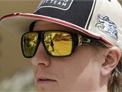 ZLATÝ ODRAZ. Kimi Räikkönen před Velkou cenou Bahrajnu formule 1.
