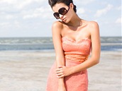 Debora Velasquez do sv� jarn� kolekce "Bezpodm�ne�n� l�ska" za�adila tak�