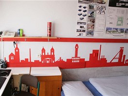 Student Vysoké školy báňské si vyzdobil kolejní pokoj siluetou bývalého Student Vysoké školy báňské si vyzdobil kolejní pokoj siluetou bývalého