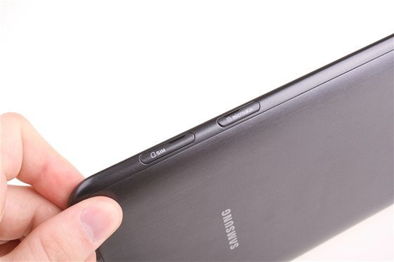 Recenze Samsung Galaxy Tab 7.0 detail Recenze Samsung Galaxy Tab 7.0 detail