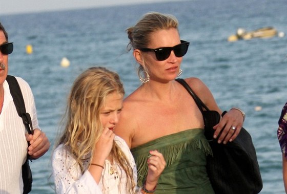 Kate Mossov� a jej� dcera Lily Grace