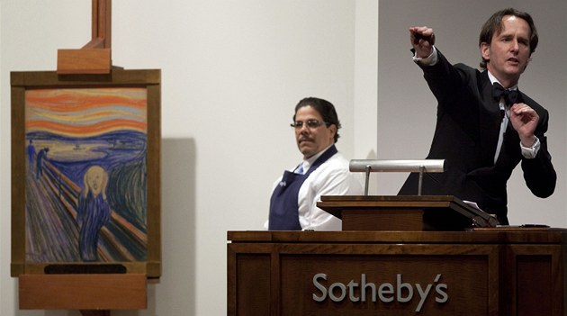 Licitátor šroubuje cenu Munchova obrazu Křik stále výš. Nakonec se prodal v...