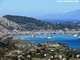 Ostrov Zakynthos láká na želvy, tyrkysové moře a bary