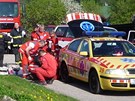 Motorov� vlak peugeota z p�ejezdu odtla�il. Ve vraku auta zahynula